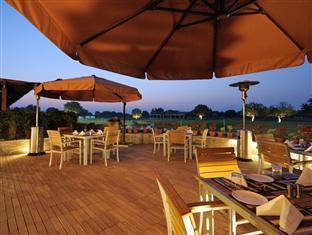 Club Mahindra Kensville Golf Resort Ахмедабад Екстериор снимка