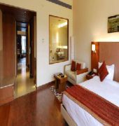 Club Mahindra Kensville Golf Resort Ахмедабад Екстериор снимка